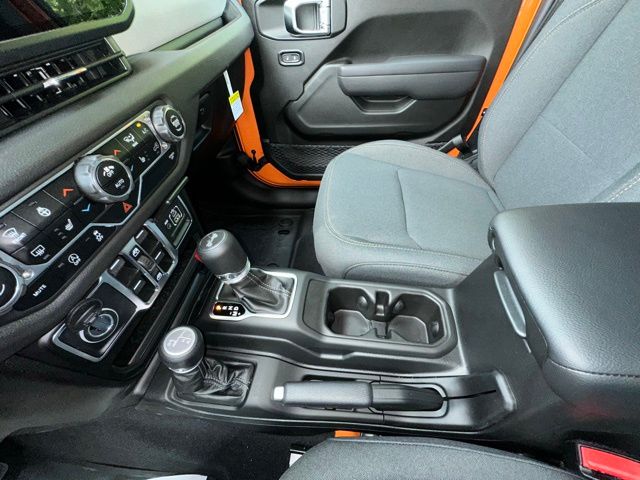 2025 Jeep Wrangler Sport S photo 24