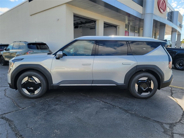 2026 Kia EV9 Wind photo 5