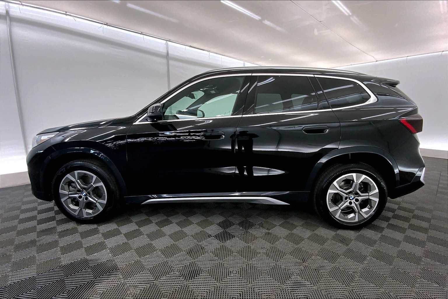 2025 Bmw X1 XDrive28i photo 2