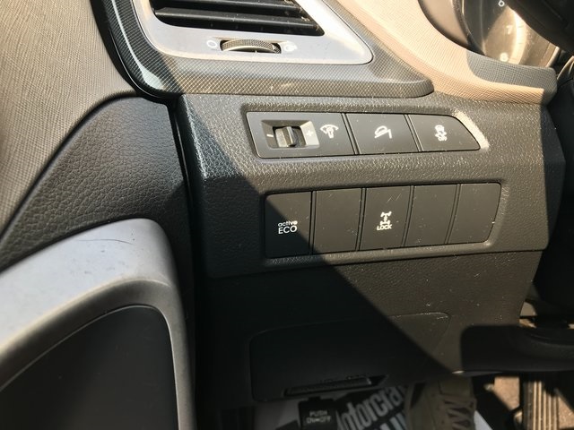 2016 Hyundai Santa Fe Sport Base photo 4