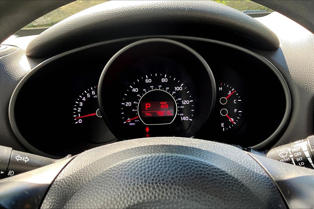 2016 Kia Soul Plus photo 10