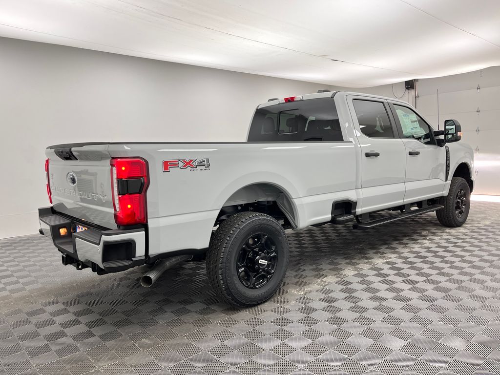 2026 Ford F-250 photo 7