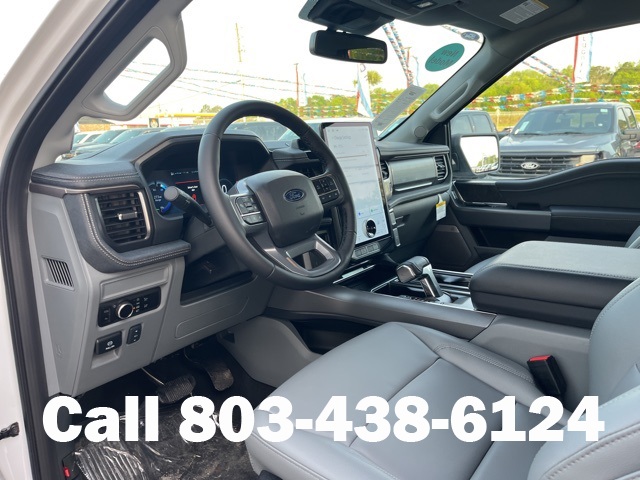 2025 Ford F-150 Lightning photo 6