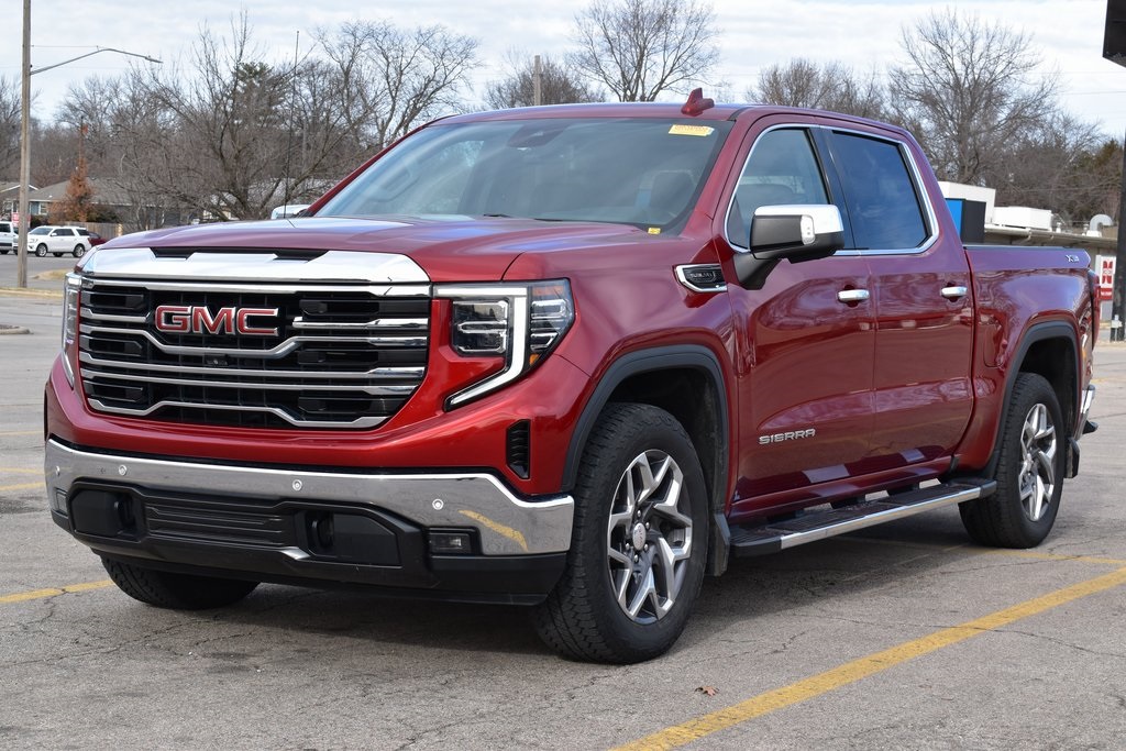 2023 GMC Sierra 1500 SLT's photo