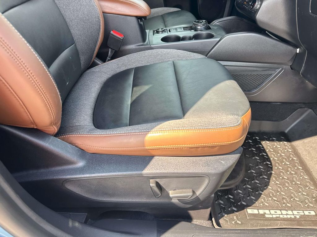 2023 Ford Bronco Sport Outer Banks photo 9