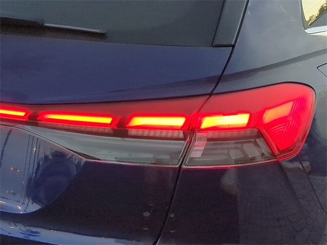 2023 Audi Q4 40 E-tron Premium Plus photo 6