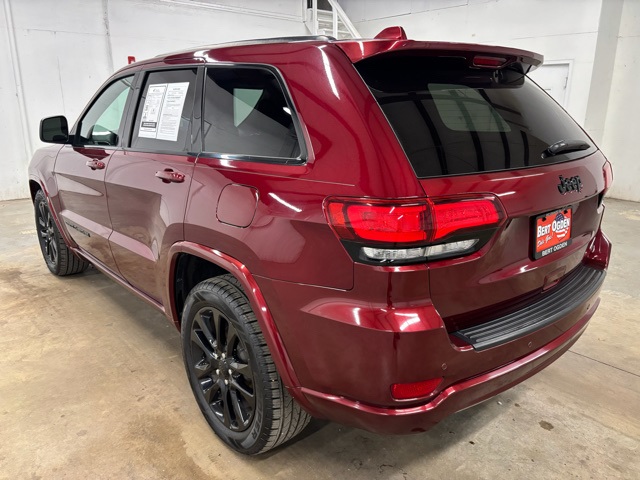 2020 Jeep Grand Cherokee Altitude photo 4