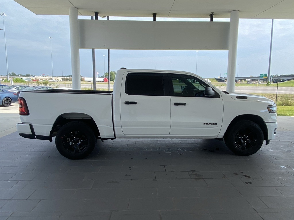 2025 Ram 1500 Tradesman photo 4