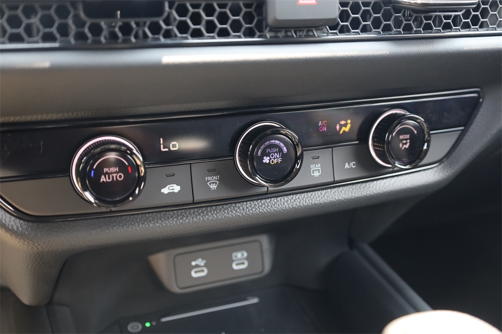 2026 Honda HR-V LX photo 17