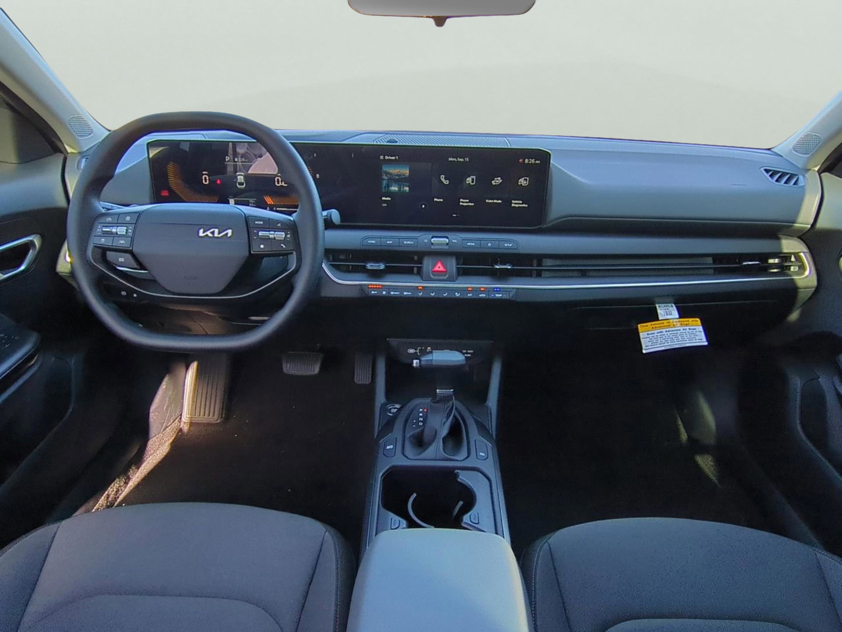 2025 Kia K4 LXS photo 12