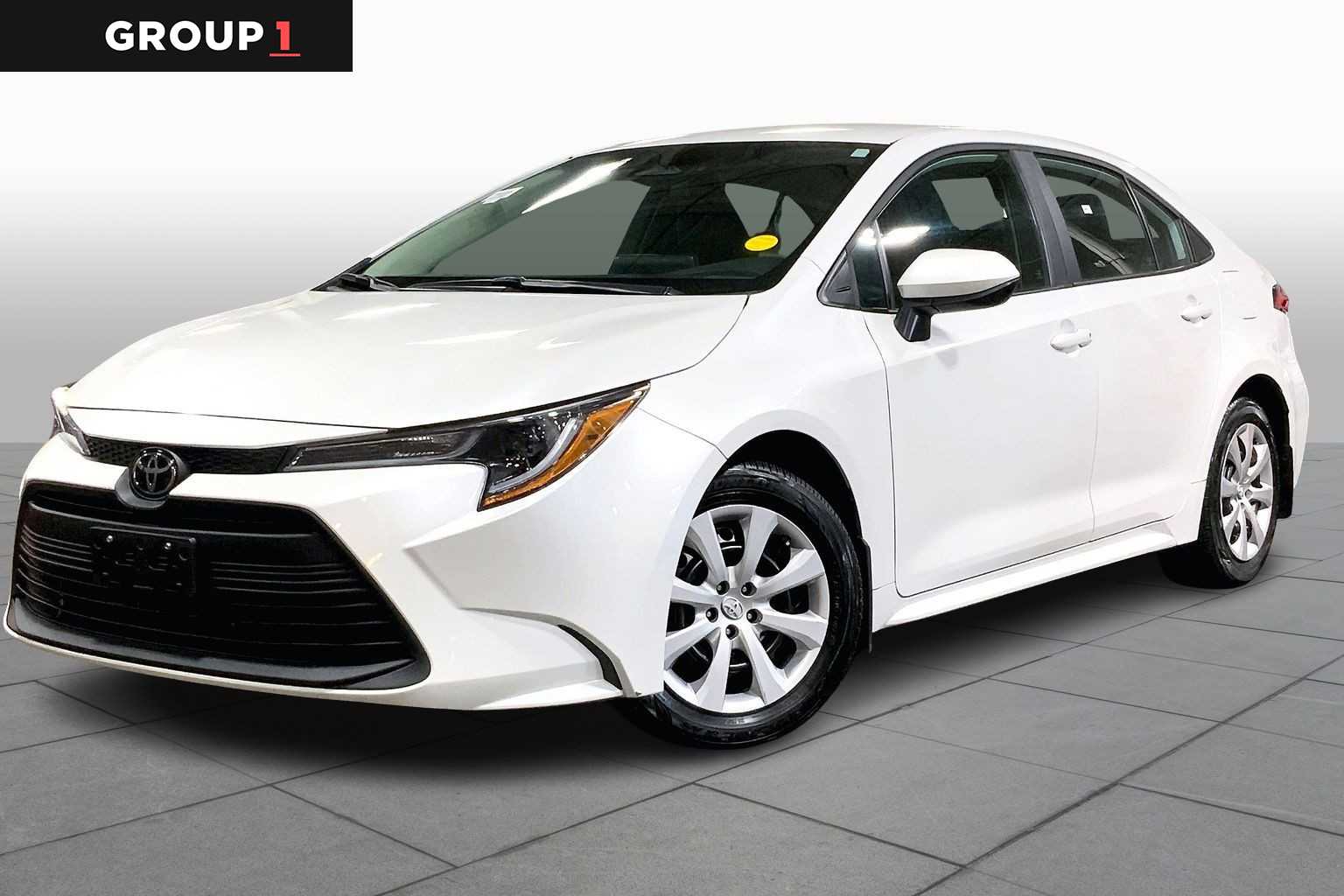 2023 Toyota Corolla LE's photo
