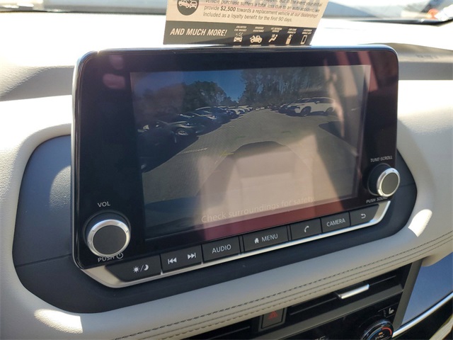 2025 Nissan Rogue SV photo 8