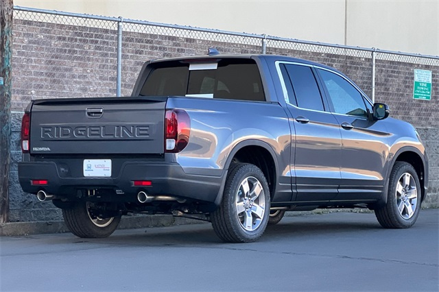 2025 Honda Ridgeline RTL photo 3