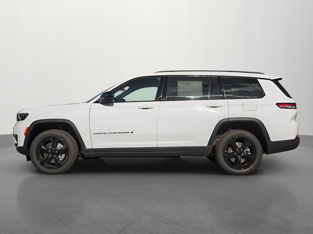 2025 Jeep Grand Cherokee Limited photo 3