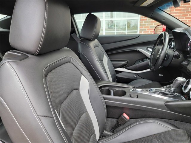 2018 Chevrolet Camaro 2LT 3LT photo 15