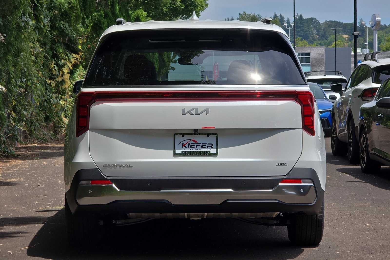 2026 Kia Carnival SX photo 4