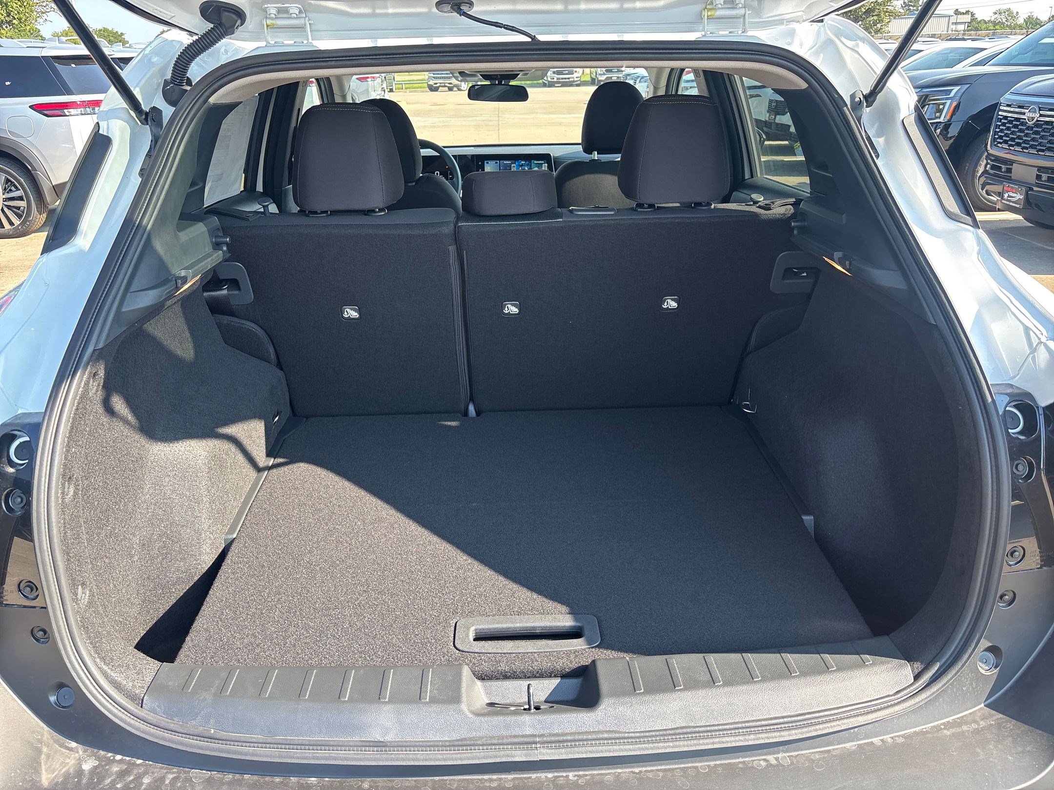 2026 Nissan Kicks SV photo 20