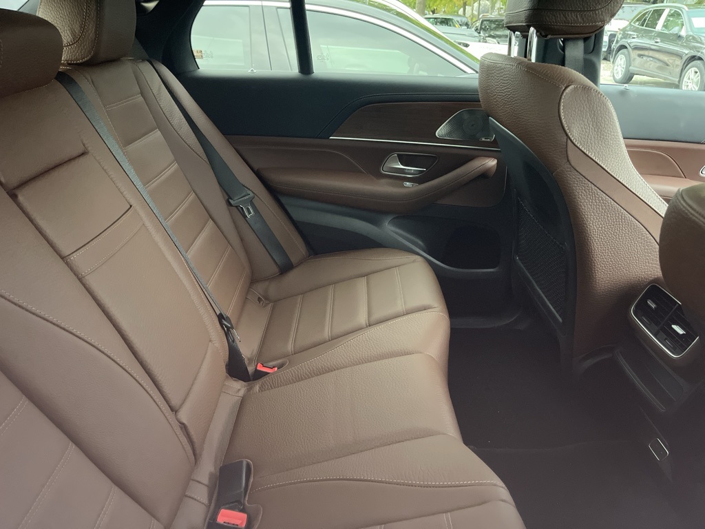 2025 Mercedes Benz GLE 450 4MATIC photo 4