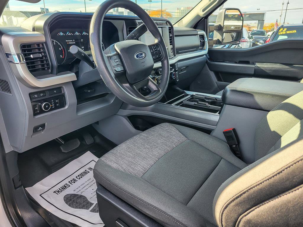 2023 FORD F-450 - Image 13