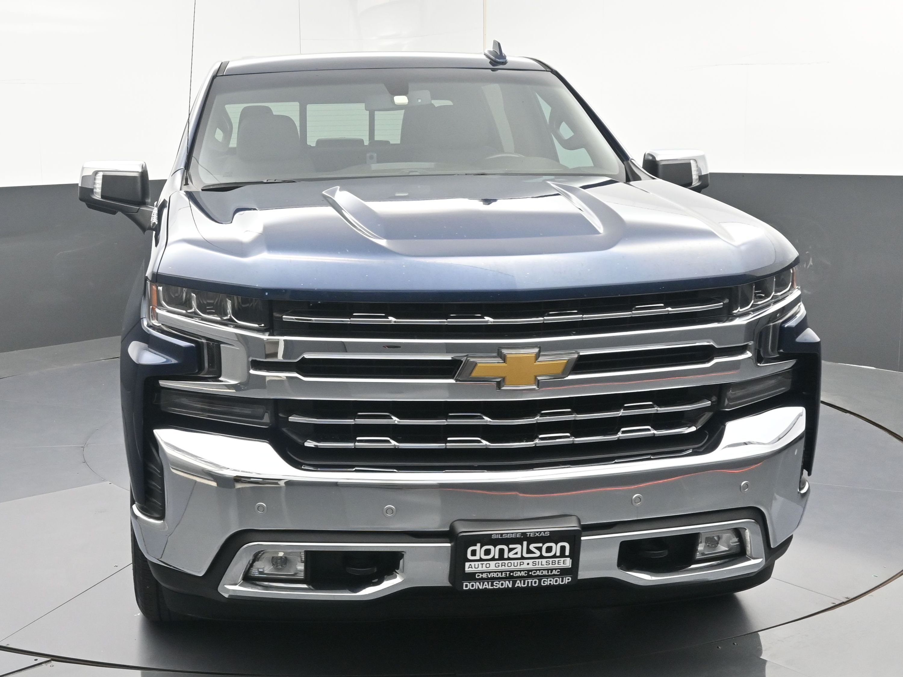 2020 Chevrolet Silverado 1500 LTZ photo 3