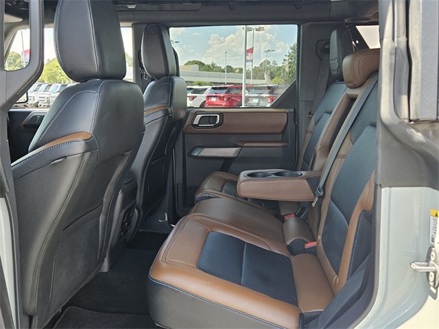 2022 Ford Bronco Outer Banks photo 11