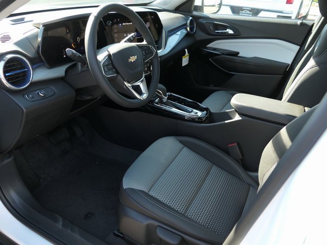 2026 Chevrolet Trax LT photo 11