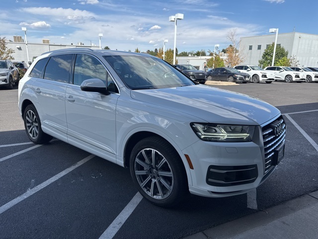 2018 Audi Q7 3.0T Prestige photo 2