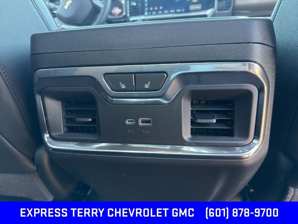 2024 Chevrolet Silverado 1500 High Country photo 25