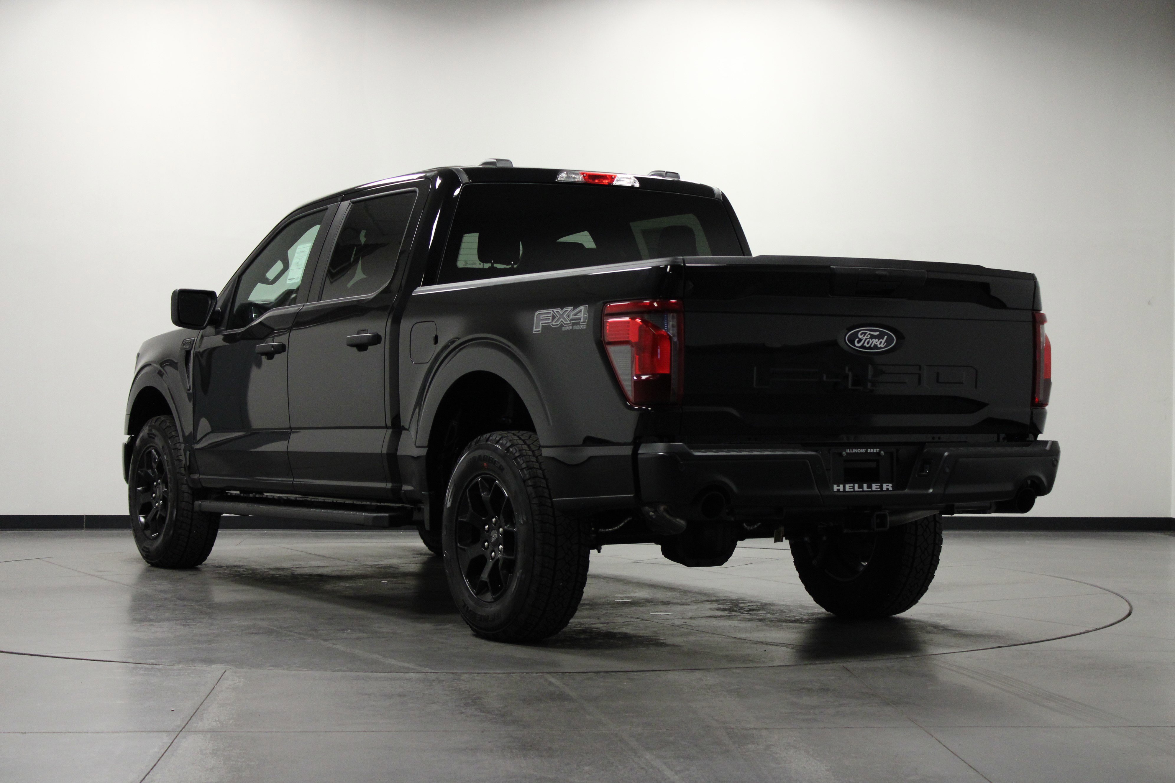 2025 Ford F-150 STX photo 4