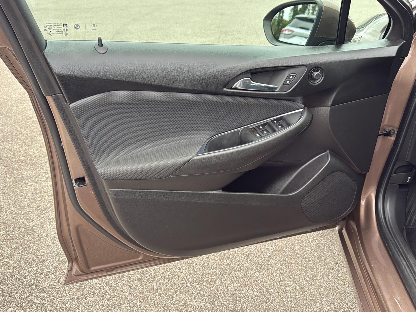 2019 Chevrolet Cruze LS photo 16