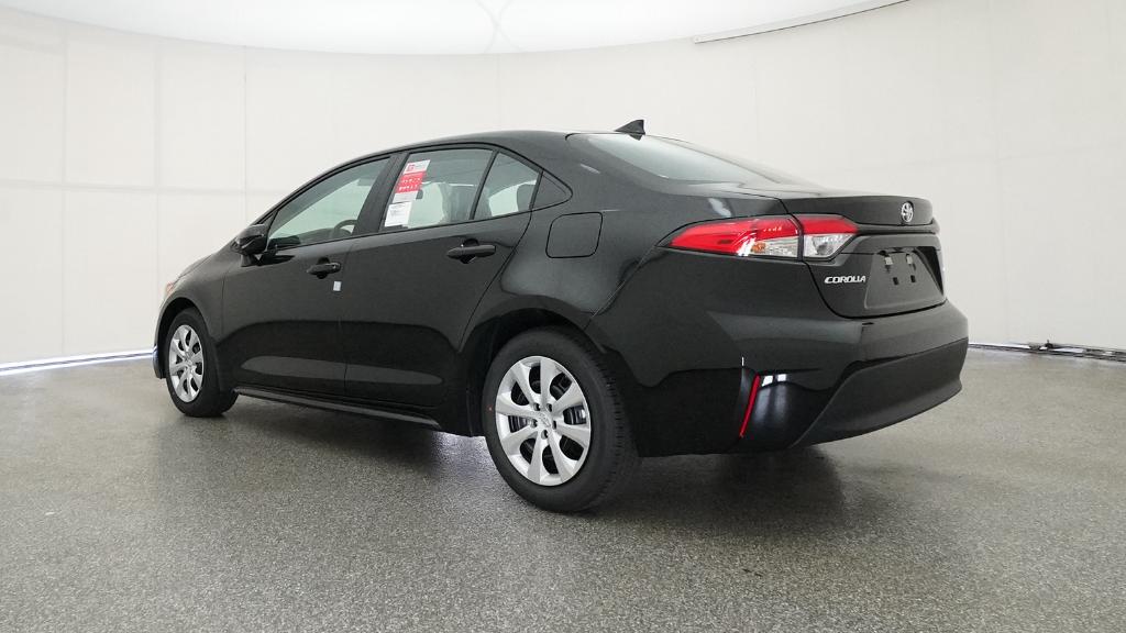 2025 Toyota Corolla LE photo 14