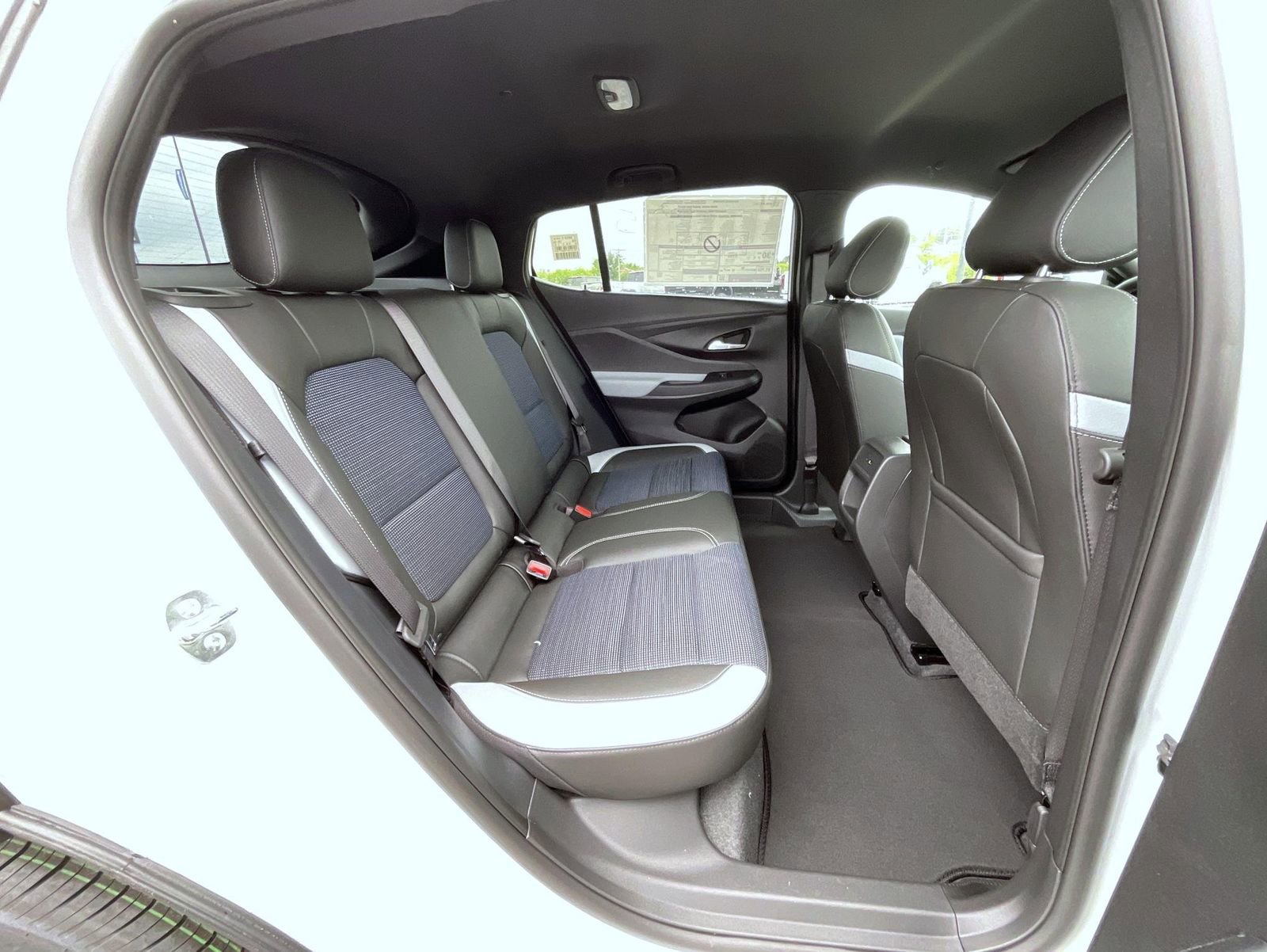 2025 Buick Envista Preferred photo 18