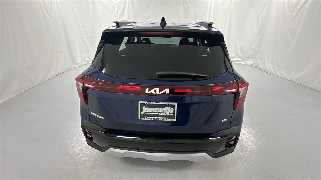 2026 Kia Seltos EX photo 4