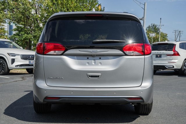 2018 Chrysler Pacifica Touring Plus photo 6
