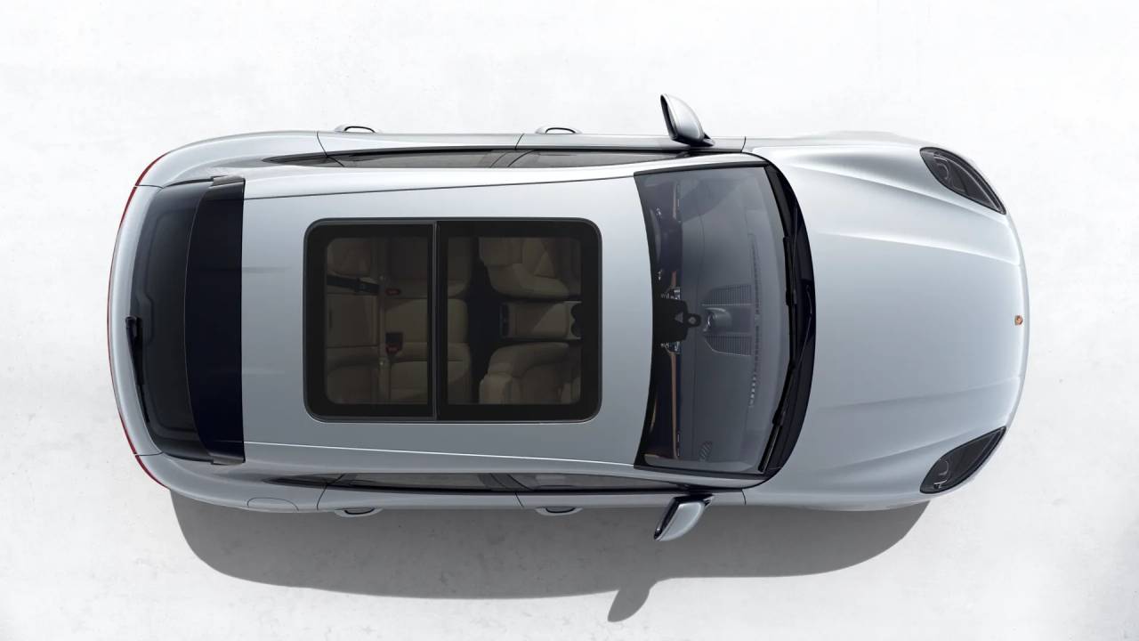 2026 Porsche Macan Base photo 5