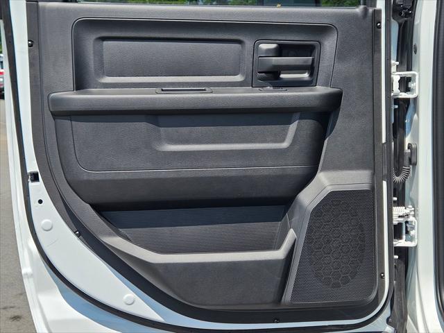2024 Ram 2500 Tradesman photo 2