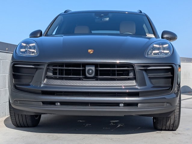 2024 Porsche Macan T photo 8