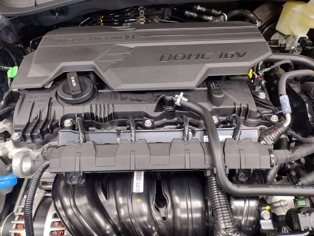 2026 Hyundai Kona SEL photo 4