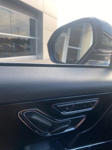2023 Lincoln Corsair Standard photo 18