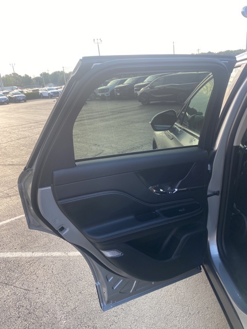 2023 Lincoln Corsair Standard photo 36