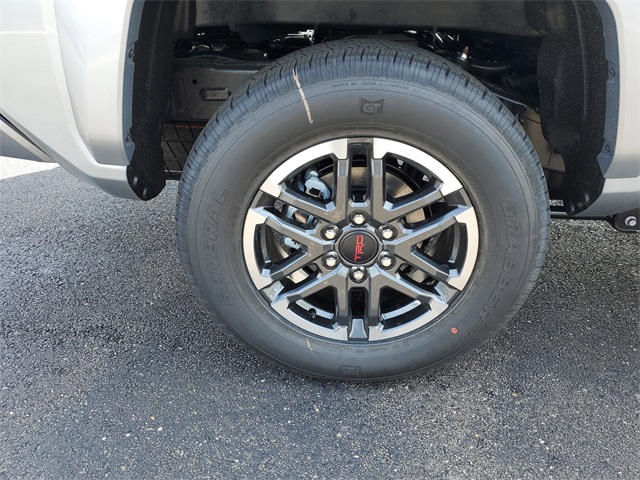 2025 Toyota Tacoma TRD Sport Double Cab photo 5