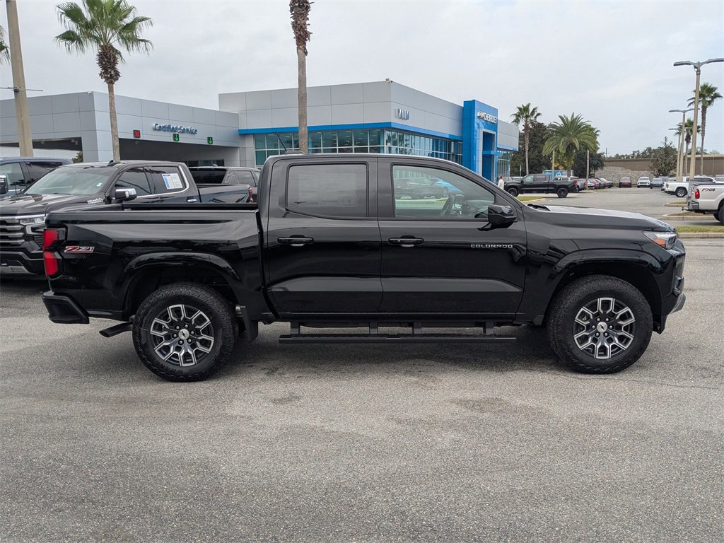 2026 Chevrolet Colorado Z71 photo 2