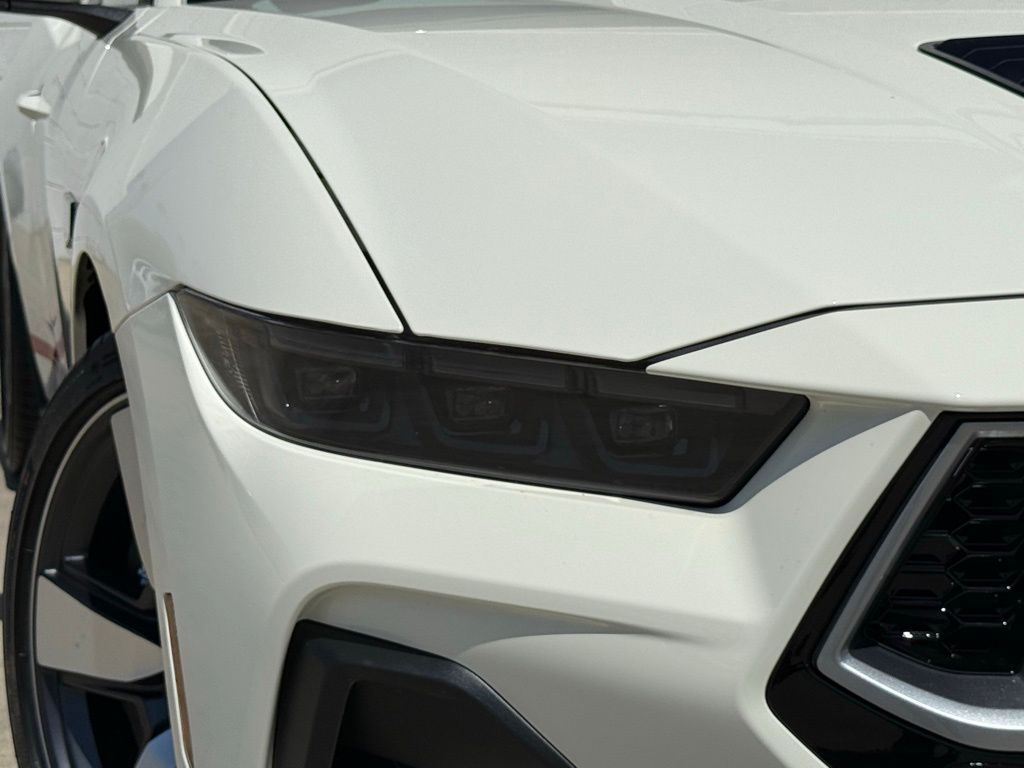 2025 Ford Mustang GT Premium photo 3