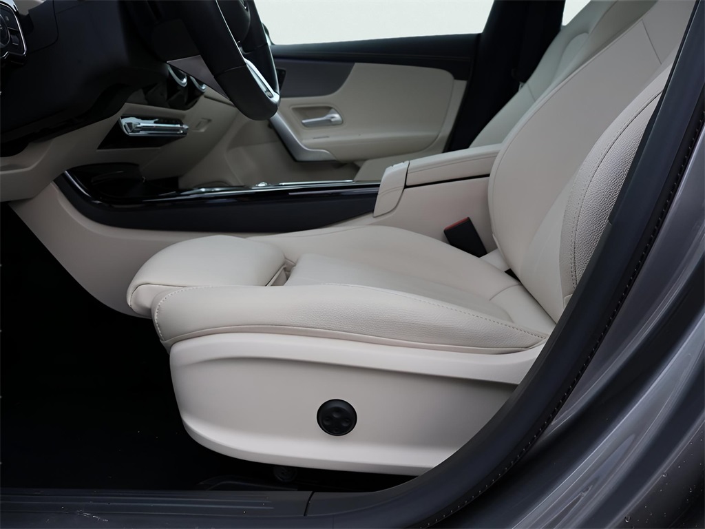 2024 Mercedes Benz CLA 250 4MATIC photo 36