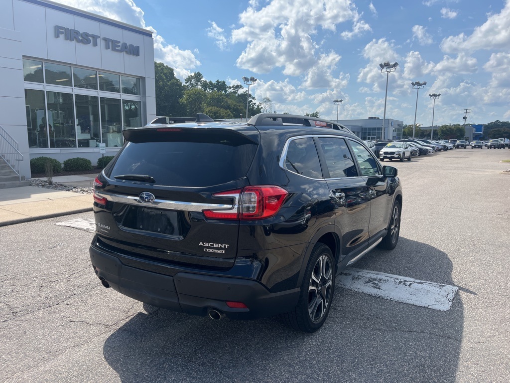 2023 Subaru Ascent Touring photo 2