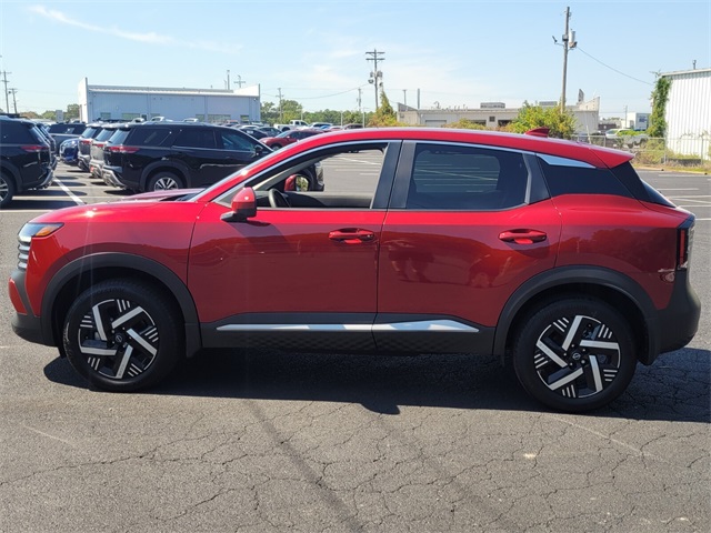 2025 Nissan Kicks SV photo 3