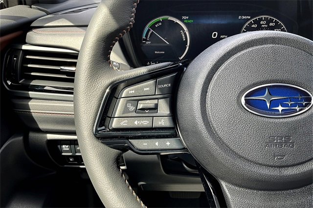 2025 Subaru Forester Touring photo 12