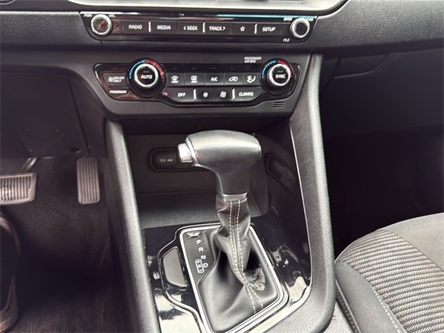 2022 Kia Niro LXS photo 18