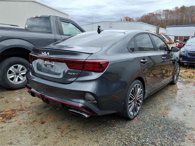 2024 Kia Forte GT photo 4