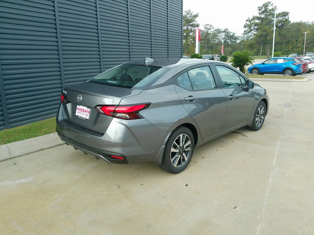 2025 Nissan Versa SV photo 3